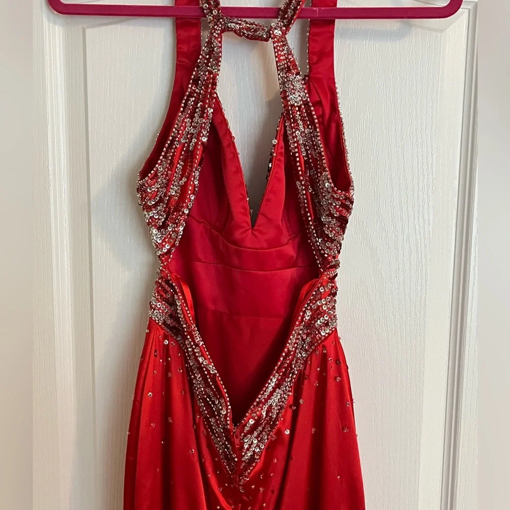 Prom / Formal Gown - Picture 4 of 11